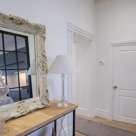Luxurious Royal York Crescent By Bijou Boutique Bristol