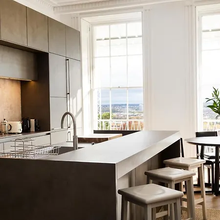 Luxurious Royal York Crescent By Bijou Boutique Apartment *