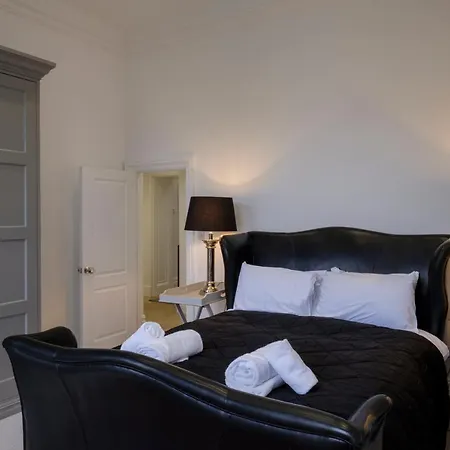 Lejlighed Luxurious Royal York Crescent By Bijou Boutique